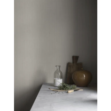 Vaalean beige raidallinen tapetti PolkaStripe image