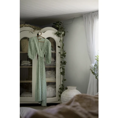 Vaaleanvihrea raidallinen tapetti PolkaStripe image