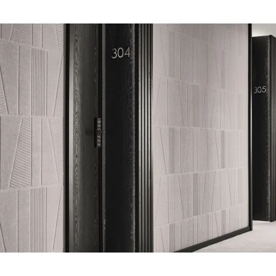 Texdecor Vinacoustic Arcad harmaaruseka akustiikka tapetti hotellissa image