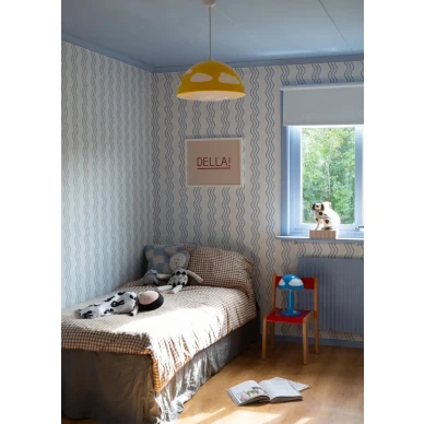 S10369 Ben sininen raitatapetti lastenhuoneessa Sandberg image