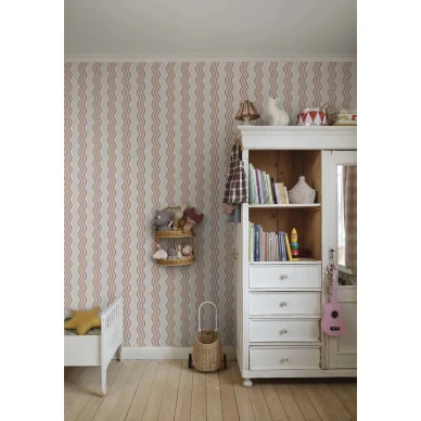 S10371 Ben punainen raitatapetti lastenhuoneessa Sandberg image