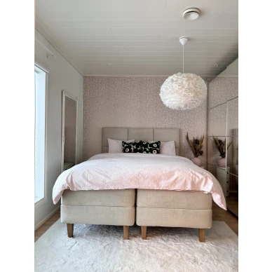 Marimekko kukkatapetti Piirto unikko Roosa Ruusukulta kuva