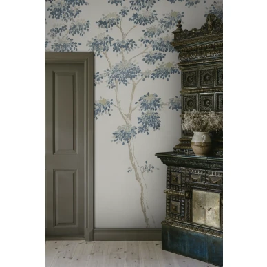 S10526 Wilhelm Blue Sandberg Wallpaper interior1 kuva