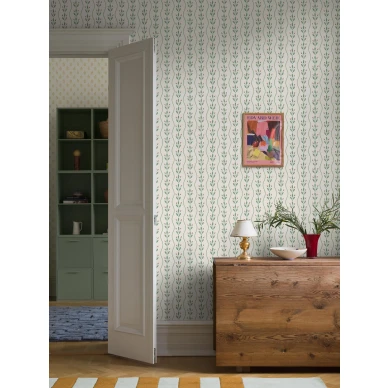 7778 FlowerBuds Roomshot 2 image