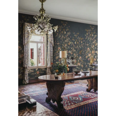 S10416 Chinoiserie Garden Dark Blue Sandberg Wallpaper interior1 kuva