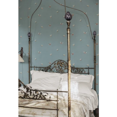 S10448 Butterflies Misty Blue Sandberg Wallpaper interior1 kuva