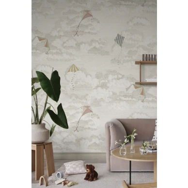 S10645 Bonnie and Kites Sand Sandberg Wallpaper interior3 1400x2100 807bd81e 34d7 445a 9784 55d8a95f5b7c kuva