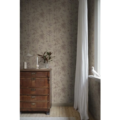 S10650 Adele Beige Sandberg Wallpaper interior1 1415x2100 ff946ebc abb9 4a84 b7fb 2f37c12f1005 kuva