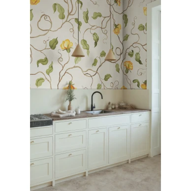 R21664 Soft Vines Yellow Rebel Walls interior1 kuva