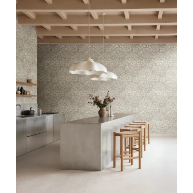 R21673 Flower Tree Beige Rebel Walls interior1 kuva