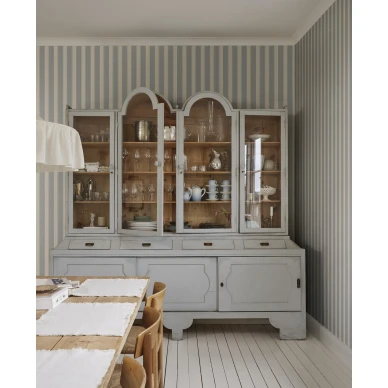 S10749_interior2 kuva