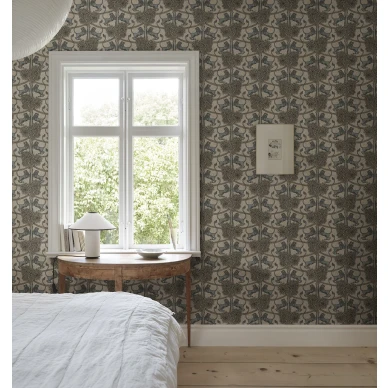 S10738_interior2 image