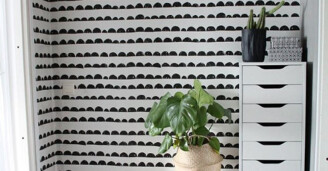 Mustavalkoinen tapetti Half Moon Black Ferm Living
