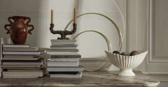 Olohuoneen sisustus herattaa huomiota Fountain Centrepiece Ferm Living