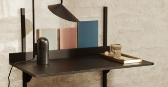 Seinapoyta tyohuoneeseen Sector Desk Ferm Living