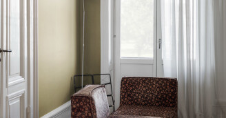 Yksivarinen tapetti Golden Green Engblad Co