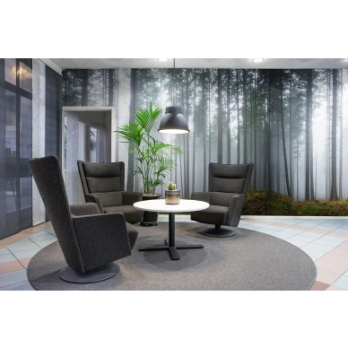 Forest Glade vihrea maaginen metsatapetti olohuoneeseen Rebel Wallsilta R15201 kuva