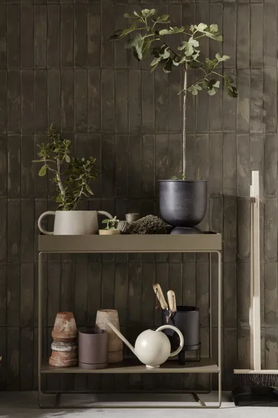 Plant Box Two Tier kukkapoyta olive Ferm Livingilta v2