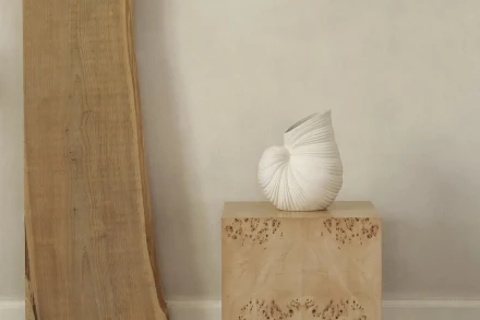 Ferm Living Shell Vase valkoinen simpukka maljakko